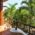 Porto Playa Condo Hotel And Beach Club